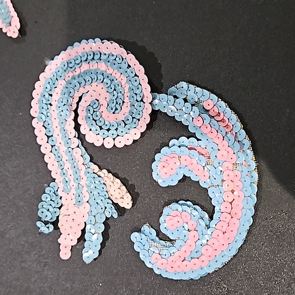 VINTAGE APPLIQUES - Picture 2 of 4